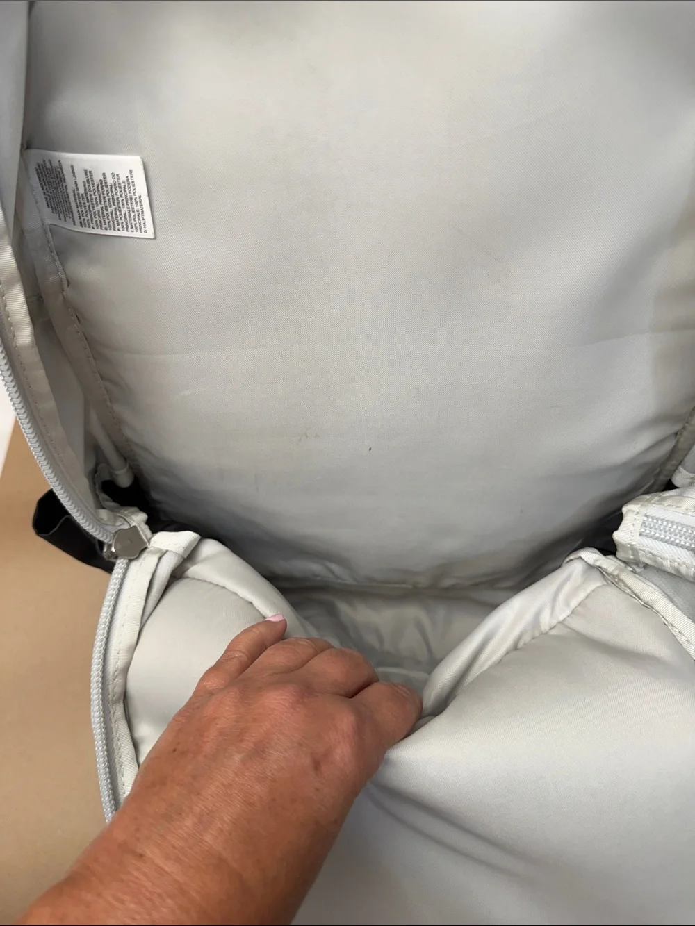 The North Face Men’s Borealis Backpack - White and Black